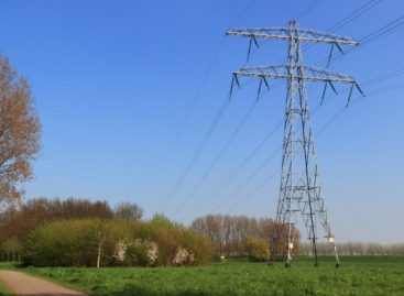 ‘Financier investering elektriciteitsnet niet via energierekening’